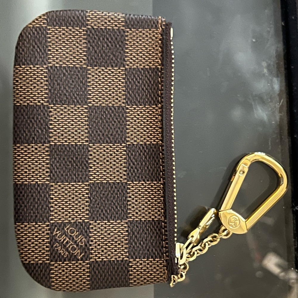 Louis Vuitton Damier ebene key pouch